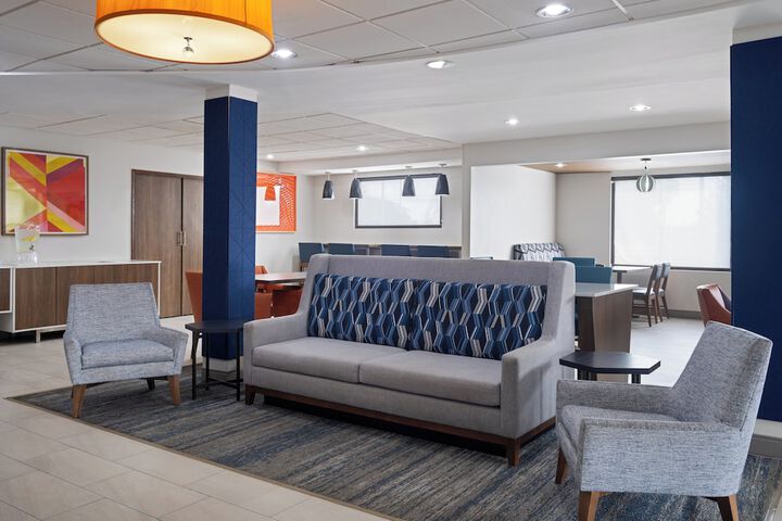 Holiday Inn Express Toledo North by IHG