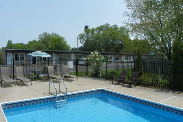 Pool 4 of 51