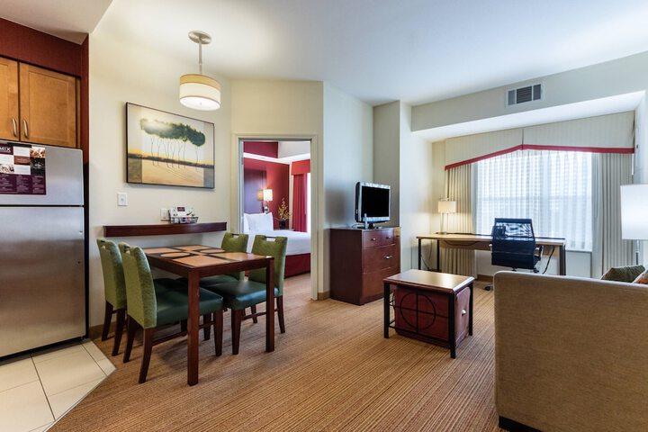 Room 17 of 32