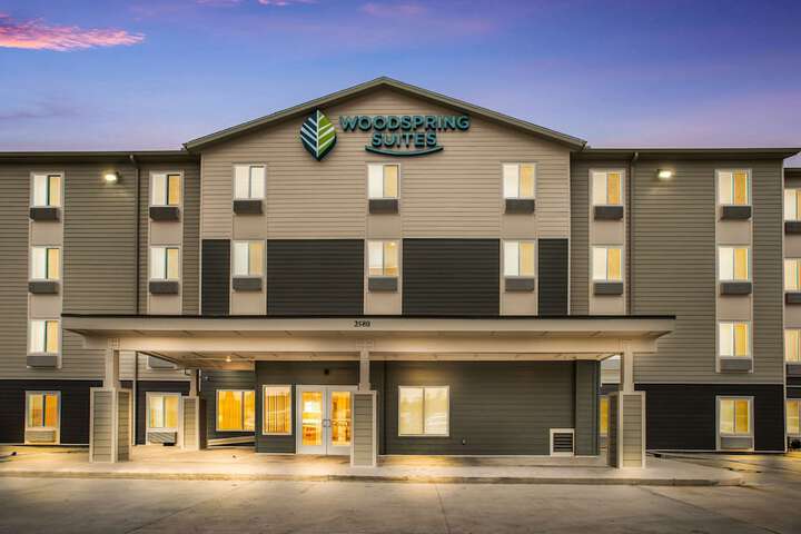 Hotel 4 of 25