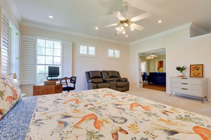 Chic Home w / Club Access Near Bay St. Louis!