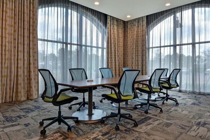 Home2 Suites by Hilton Orlando at Flamingo Crossings