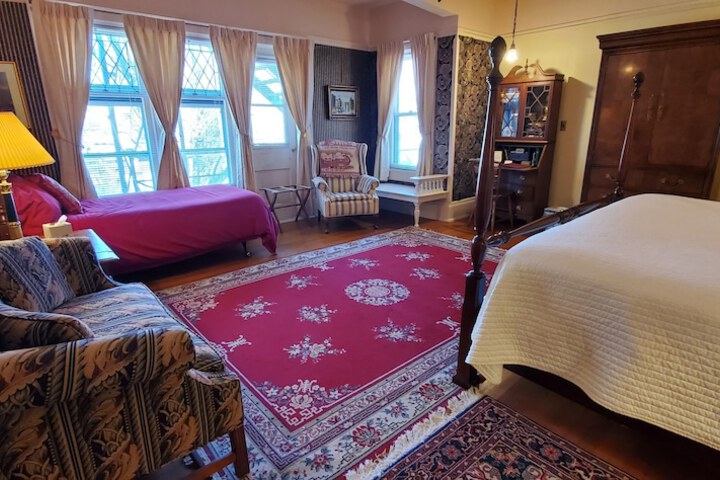 Room 65 of 80