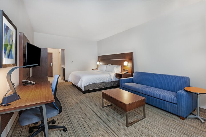 Holiday Inn Express & Suites Tulsa Northeast - Owasso by IHG