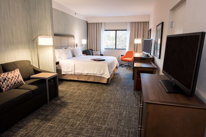 Room 18 of 37