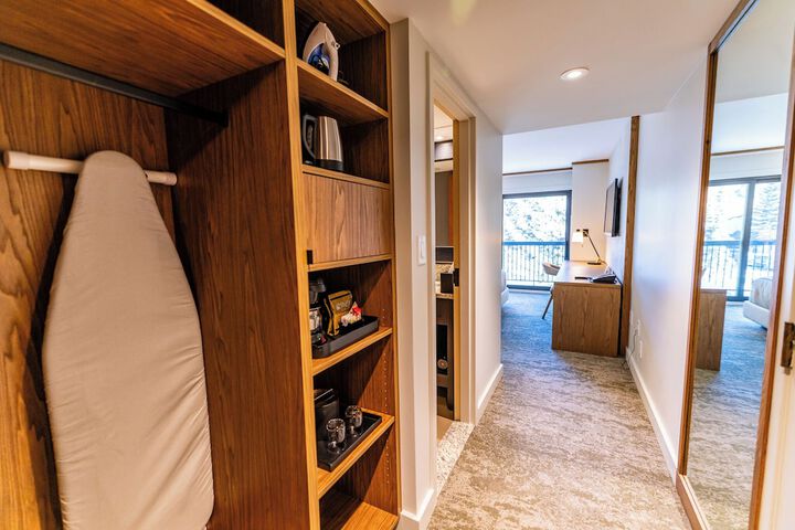 Room 104 of 138