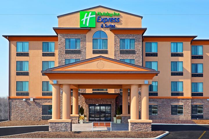 Hotel 2 of 48