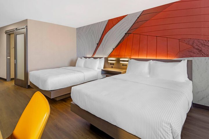 Cambria Hotel & Suites Plymouth