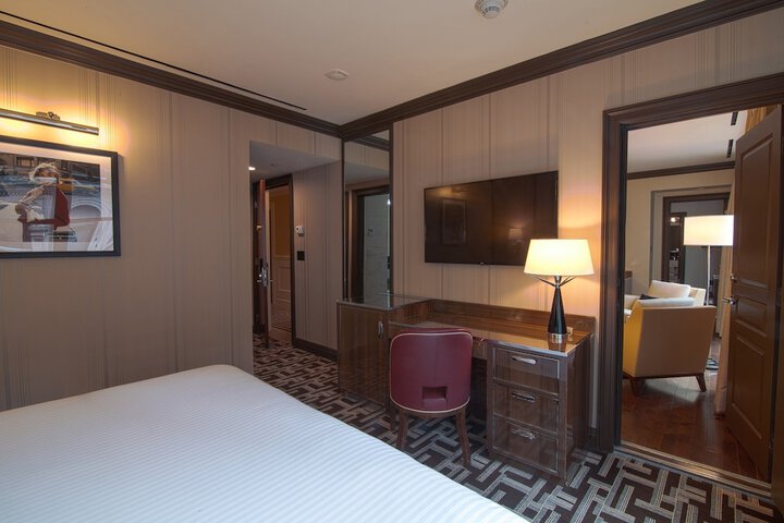 Room 41 of 78