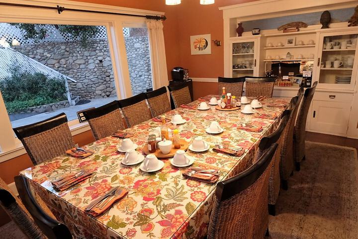 Dining 69 of 84