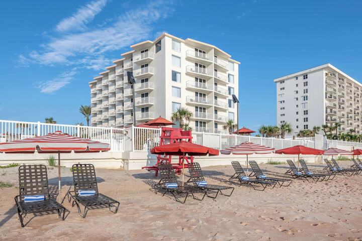 Hotel 4 of 59