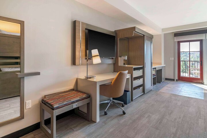 Room 28 of 101