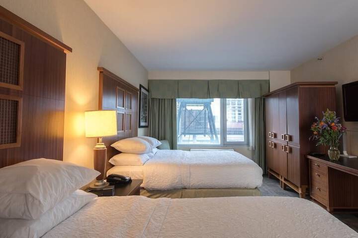 Room 10 of 22