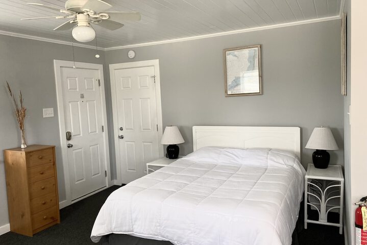 Room 32 of 56