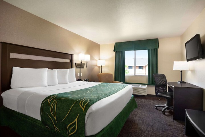 Room 20 of 53