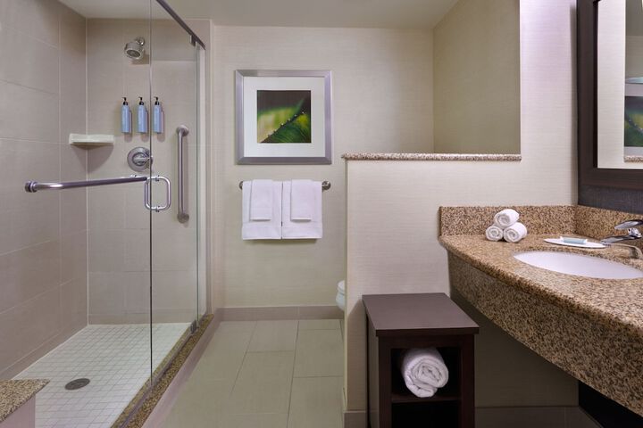 Courtyard by Marriott Calgary Airport