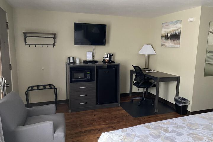 Room 12 of 22