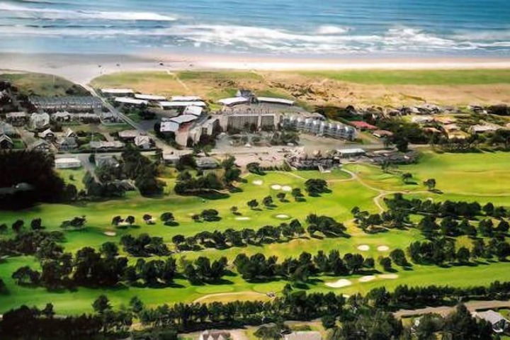McMenamins Gearhart Hotel