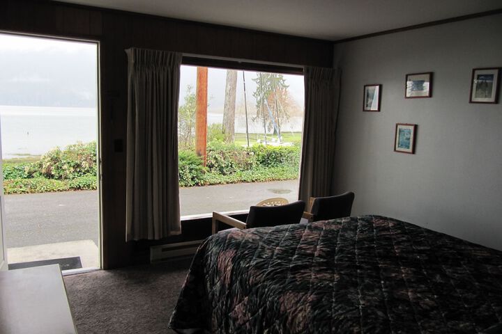 Room 26 of 154