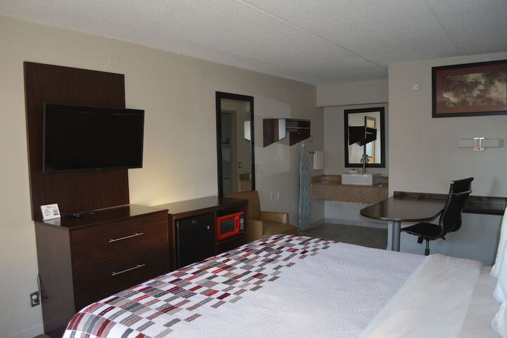 Room 17 of 31
