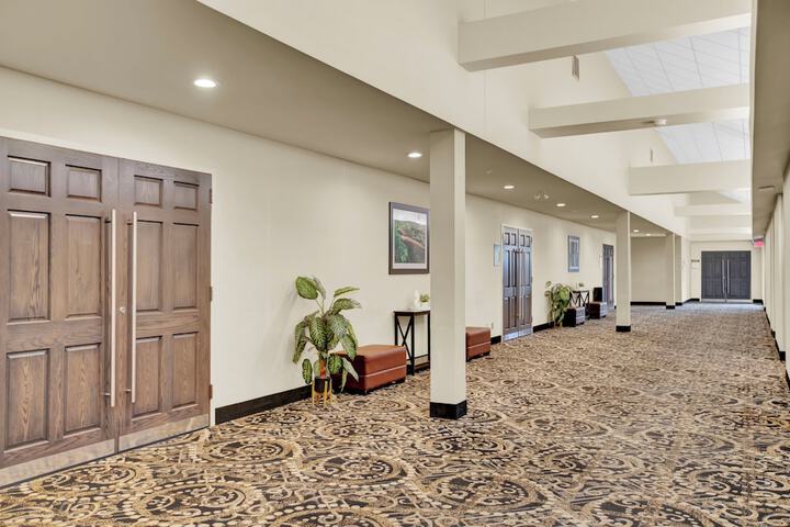 Superior Inn Hotel and Conference Centre Thunder Bay