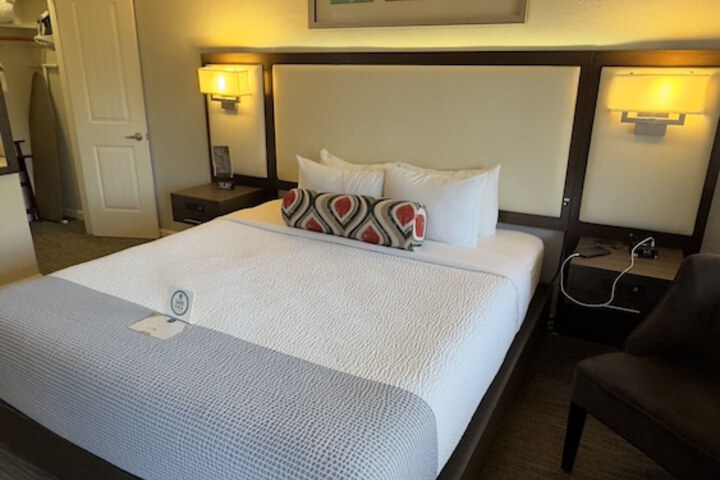 Room 29 of 37
