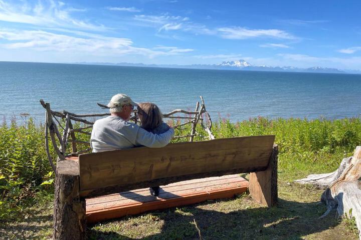 Lost Anchor Cabins - Ocean-view cabins on the bluff