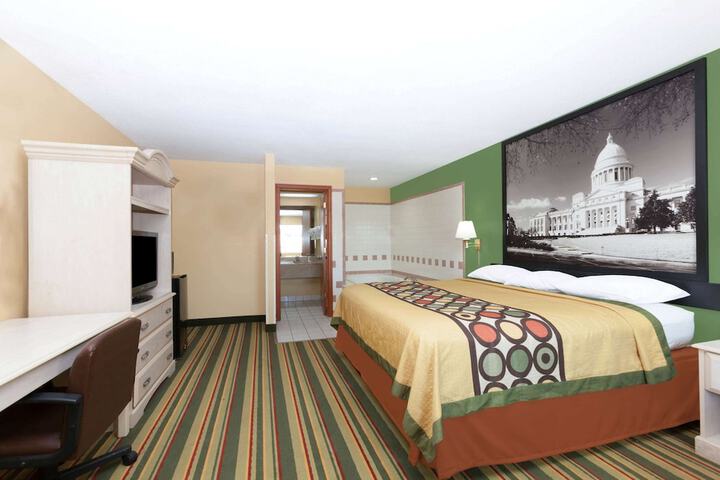 Room 5 of 24