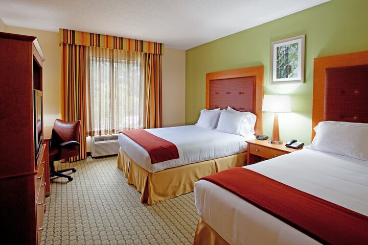 Room 10 of 41