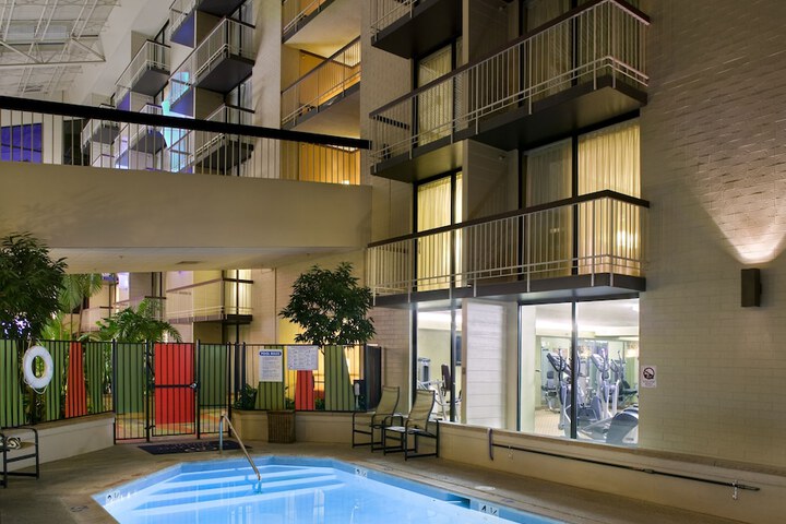 DoubleTree by Hilton Denver Tech Center
