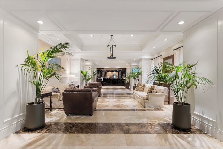 Hotel Interior 31 of 178