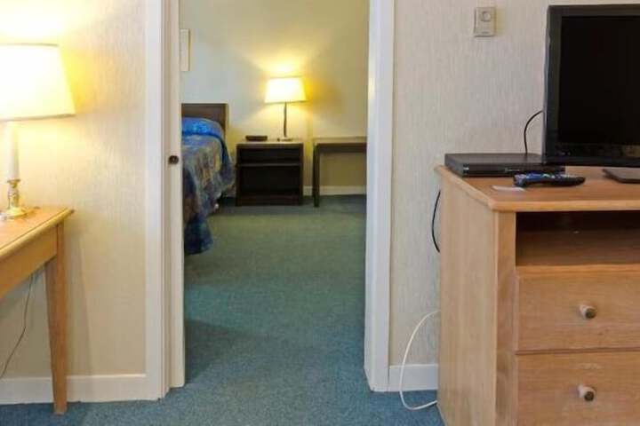 Room 27 of 37