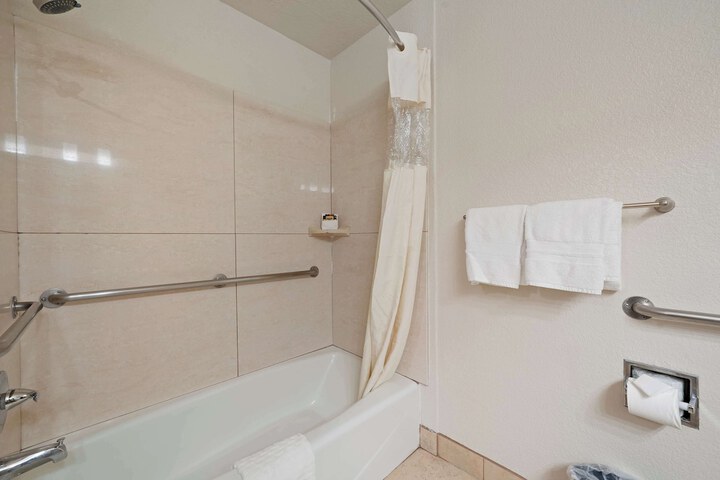 Best Western Plus Executive Inn & Suites