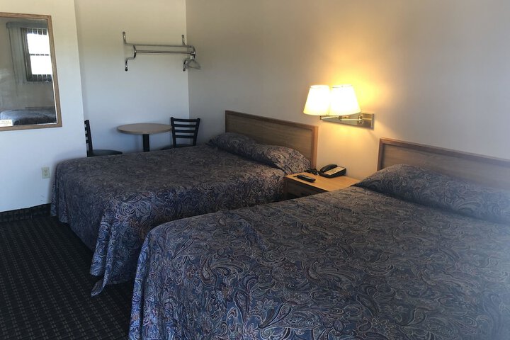Room 10 of 13