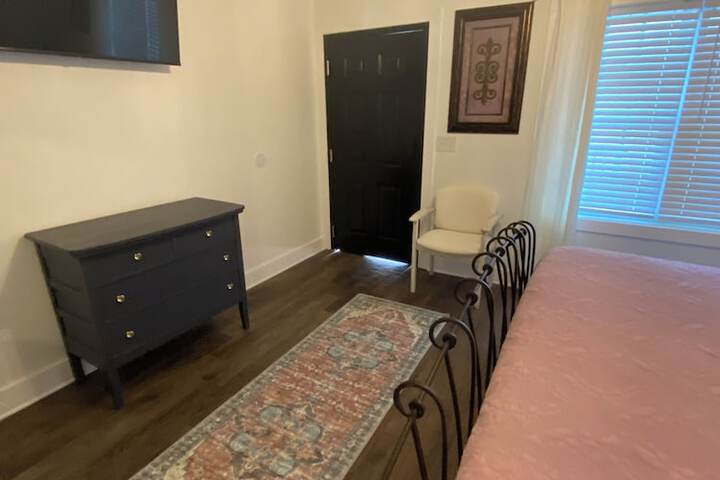 Room 64 of 98