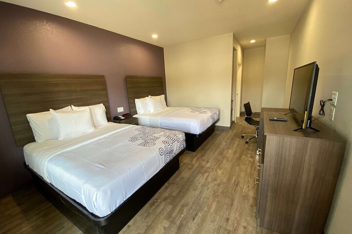 Room 20 of 34