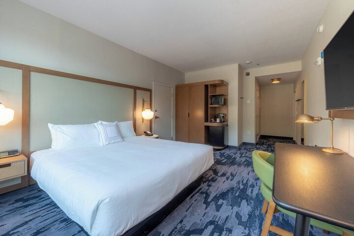 Room 20 of 37