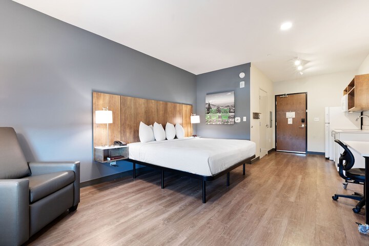 Room 40 of 70