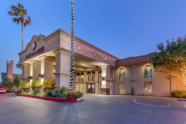 Hotel 1 of 42