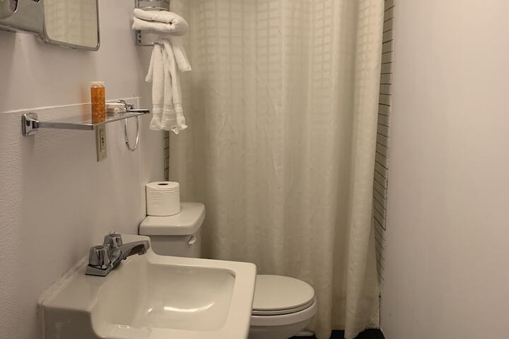 Room 13 of 45