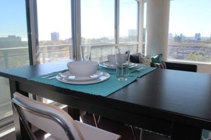 EG Suites - Modern Queen West Condo