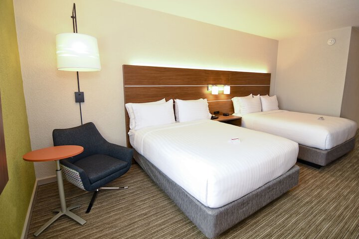 Room 71 of 126
