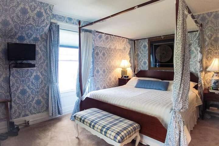 Room 47 of 84