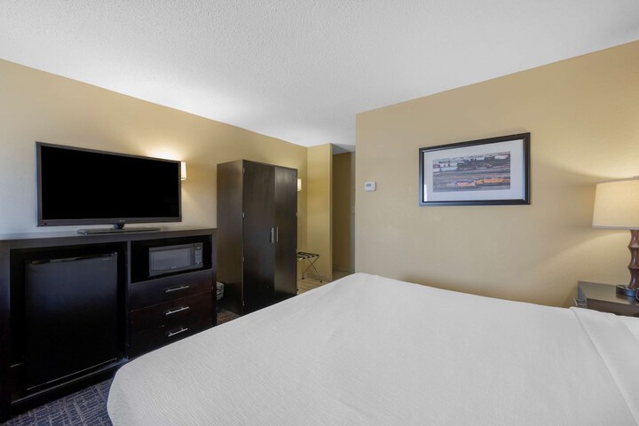 Room 35 of 52