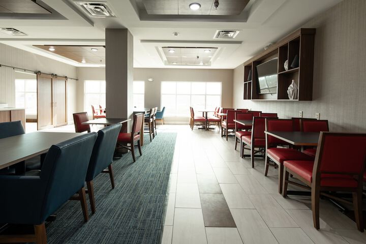 Holiday Inn Express & Suites Lenoir Cty by IHG