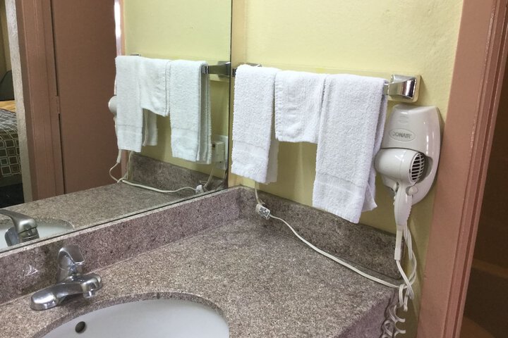 Room 19 of 37