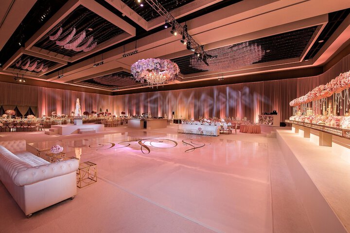 Ballroom/Hall 159 of 181