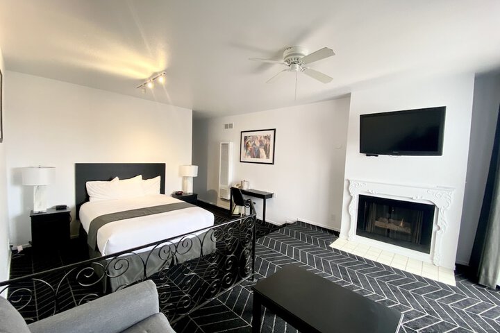 Room 14 of 72