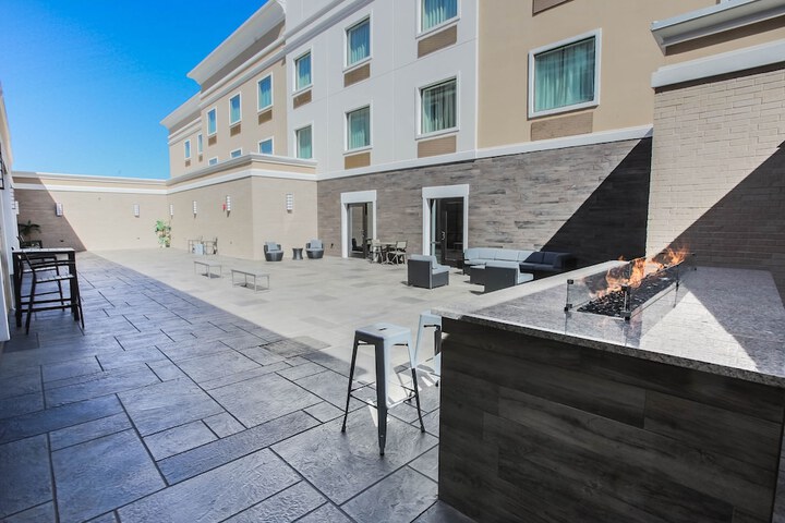 Terrace/Patio 54 of 55