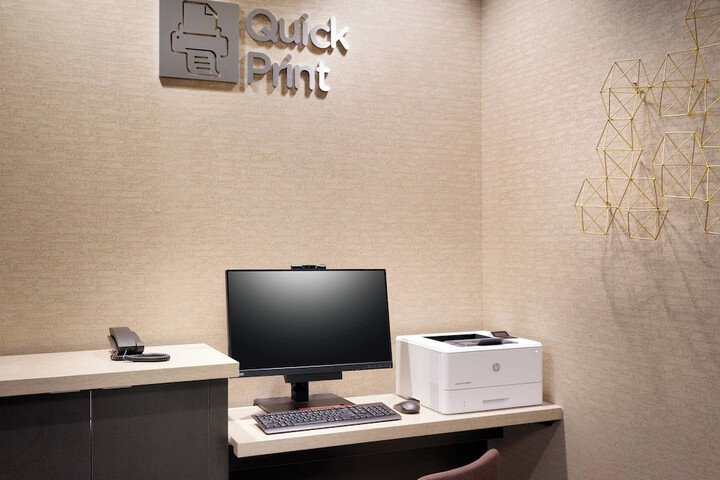 Business Center 40 of 44